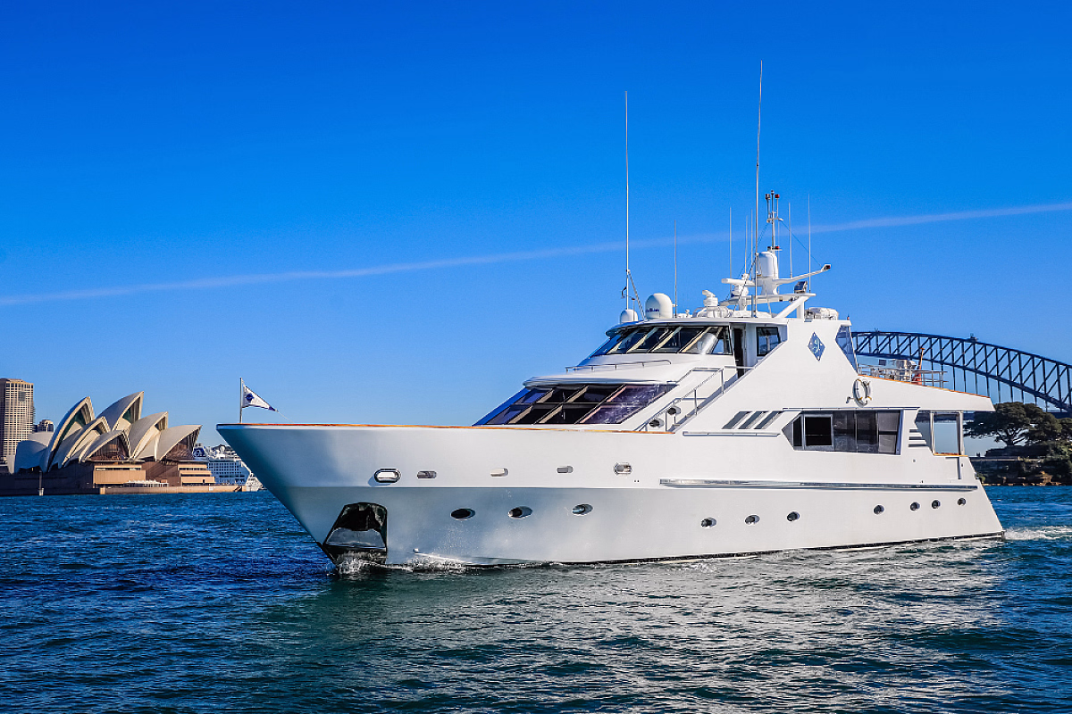 Galaxy 1 Vivid Cruise