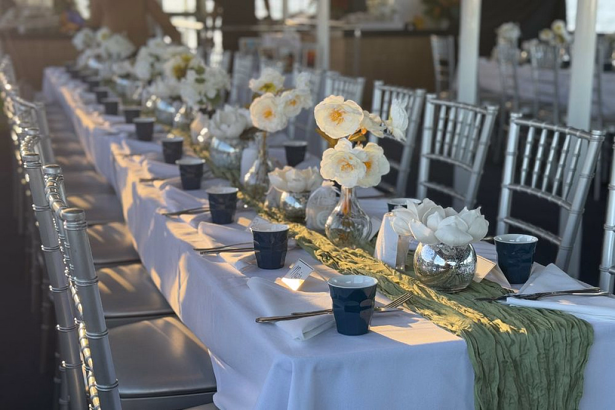 MV Pearl Christmas Day Dinner Cruise