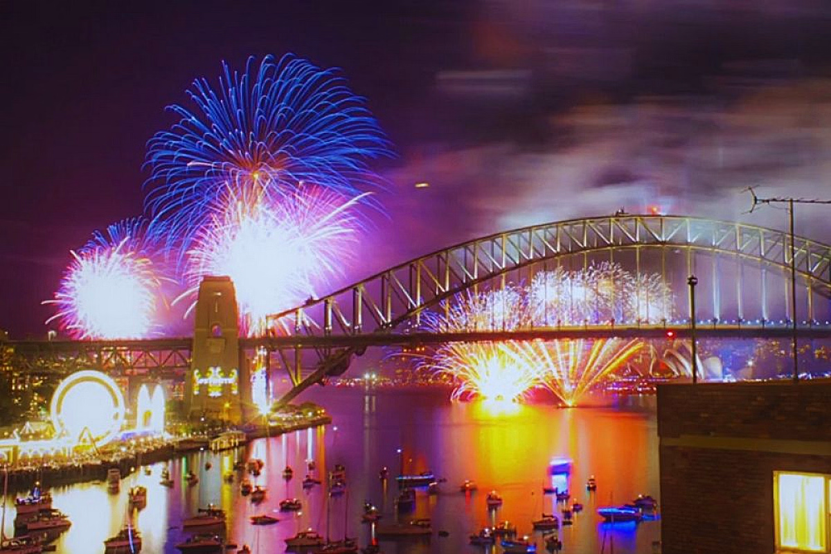 NYE Fireworks Sail on Rhona H